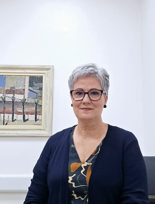 Foto da Professora Claudia pró-reitora de pós-graduação